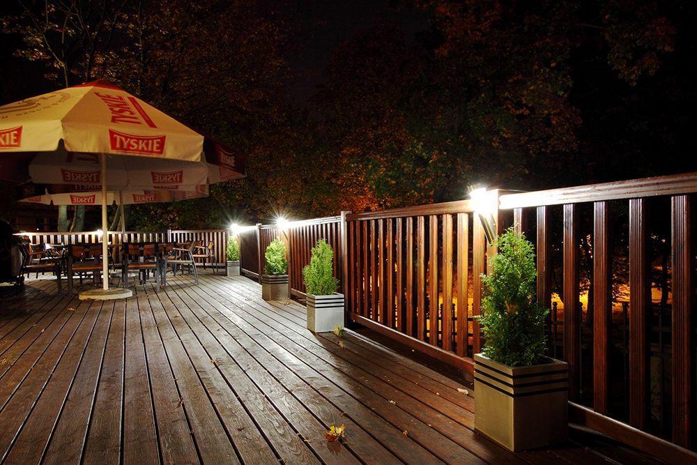Hotel I Restauracja "Pod Orlem" Картузы Экстерьер фото