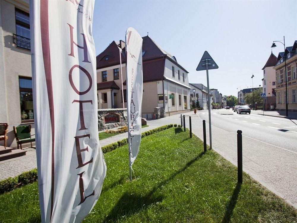 Hotel I Restauracja "Pod Orlem" Картузы Экстерьер фото